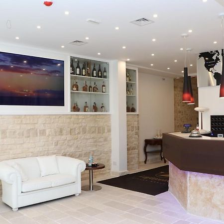 Hotel Lafayette Giovinazzo Bagian luar foto