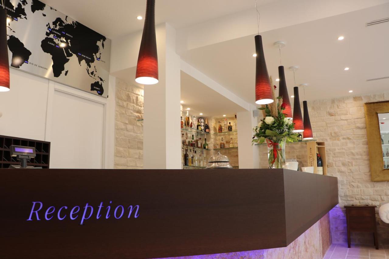Hotel Lafayette Giovinazzo Bagian luar foto