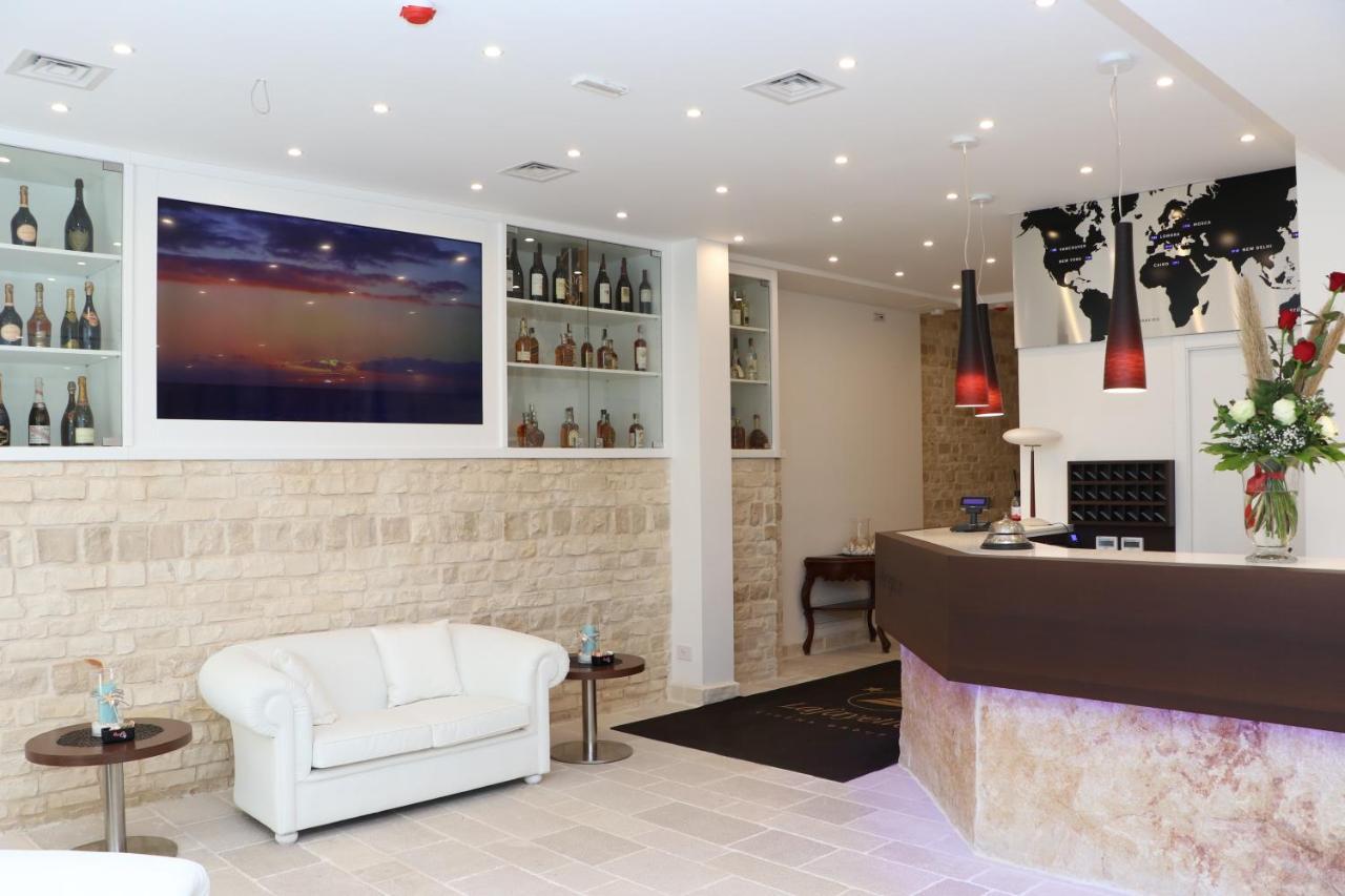 Hotel Lafayette Giovinazzo Bagian luar foto