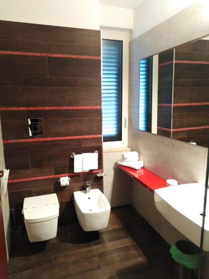 Hotel Lafayette Giovinazzo Bagian luar foto