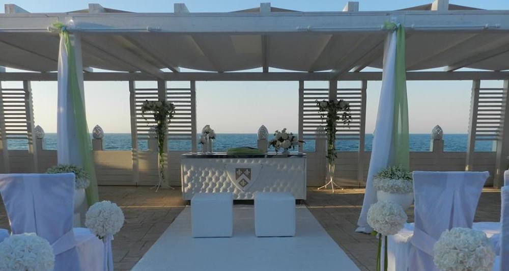 Hotel Lafayette Giovinazzo Bagian luar foto