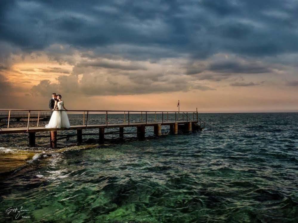 Hotel Lafayette Giovinazzo Bagian luar foto